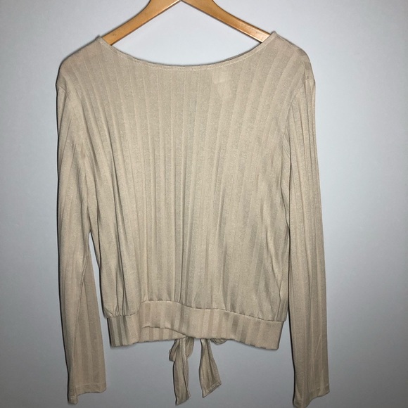 Open back nude top - Picture 2 of 4